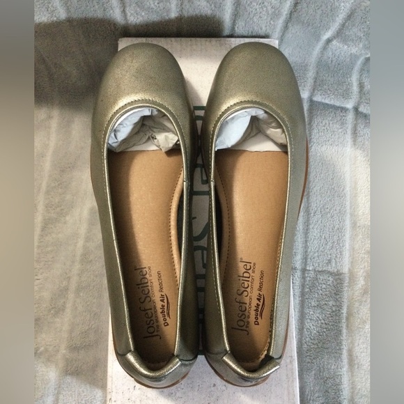 Josef Seibel Women's Gold Pebbled Leather Ballerina Flats EU 36 US 5  to 5.5 - Picture 6 of 12